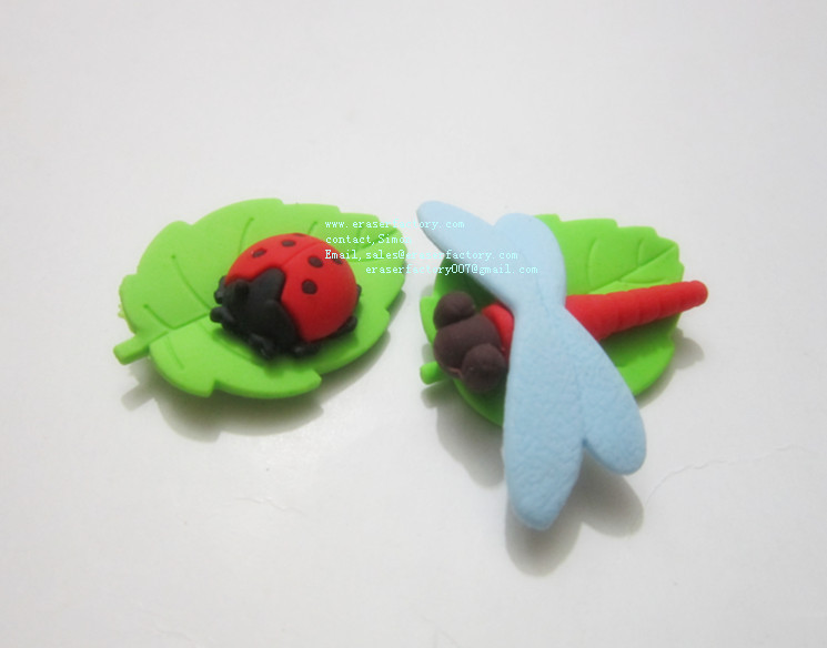 LXS119 ladybug v.s. dragonfly